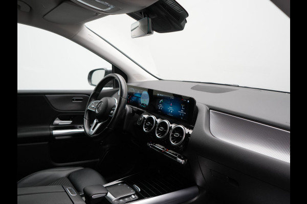 Mercedes-Benz B-Klasse 250 e Progressive PHEV 218pk Dealer O.H | Trekhaak Af Fabriek | 360 Camera | Blis | Sportstoelen & Stuur Verwarmd | Apple Carplay | Widescreen | Navigatie | Virtual | DAB | L.M 17"| Plug In Hybrid |