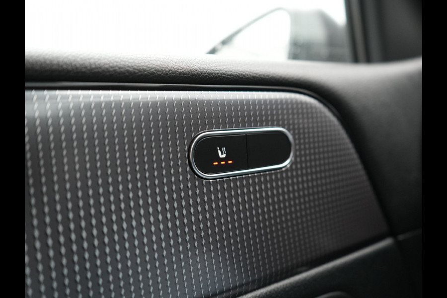 Mercedes-Benz B-Klasse 250 e Progressive PHEV 218pk Dealer O.H | Trekhaak Af Fabriek | 360 Camera | Blis | Sportstoelen & Stuur Verwarmd | Apple Carplay | Widescreen | Navigatie | Virtual | DAB | L.M 17"| Plug In Hybrid |