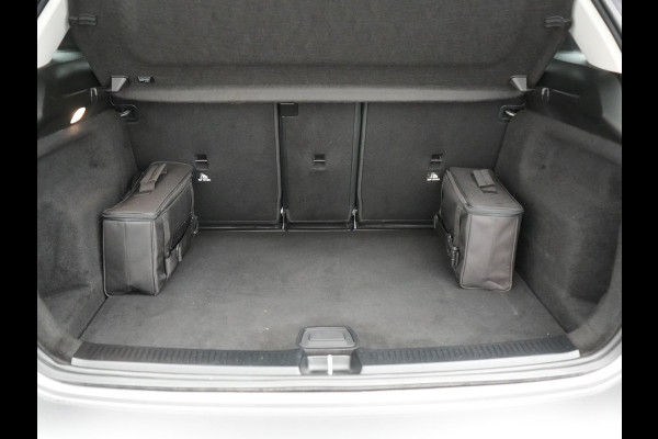 Mercedes-Benz B-Klasse 250 e Progressive PHEV 218pk Dealer O.H | Trekhaak Af Fabriek | 360 Camera | Blis | Sportstoelen & Stuur Verwarmd | Apple Carplay | Widescreen | Navigatie | Virtual | DAB | L.M 17"| Plug In Hybrid |