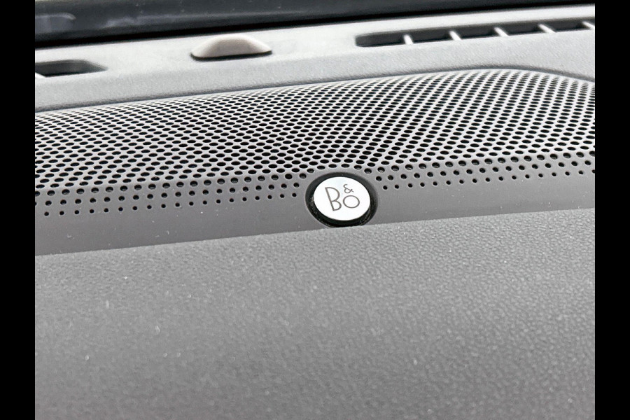 Ford Kuga 2.5 PHEV ST-Line PANORAMADAK | CAMERA | B&O AUDIO | TREKHAAK