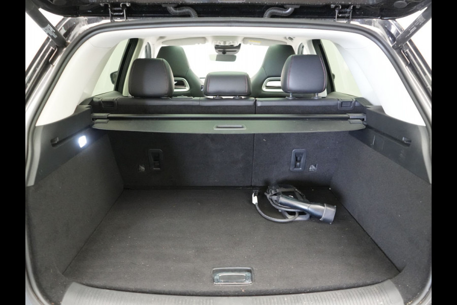 MG EHS 1.5 TGDI Luxury PHEV 259pk Dealer O.H | Panodak | 360 Camera | Adaptive Cruise | Lederen Sportstoelen Verwarmd | Blis | Keyless | Pilot Assist | Apple Carplay | Navigatie | Virtual | DAB | Plug In Hybrid |