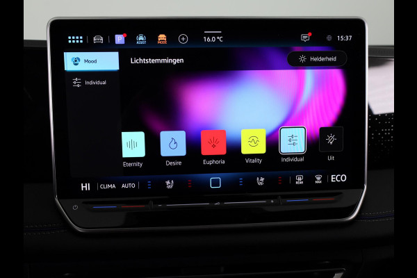 Volkswagen Tiguan R-Line Edition 1.5 eHybrid 272 PK DSG | 20" LM | IQ.Light | 360 graden camera | Panoramadak | Stoelventilatie |