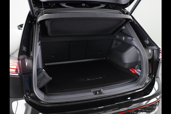Volkswagen Tiguan R-Line Edition 1.5 eHybrid 272 PK DSG | 20" LM | IQ.Light | 360 graden camera | Panoramadak | Stoelventilatie |