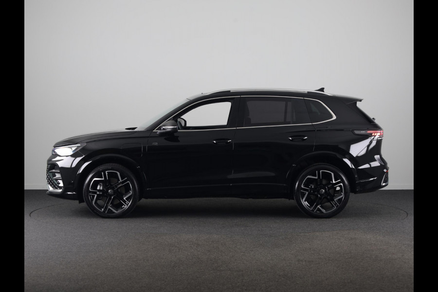 Volkswagen Tiguan R-Line Edition 1.5 eHybrid 272 PK DSG | 20" LM | IQ.Light | 360 graden camera | Panoramadak | Stoelventilatie |