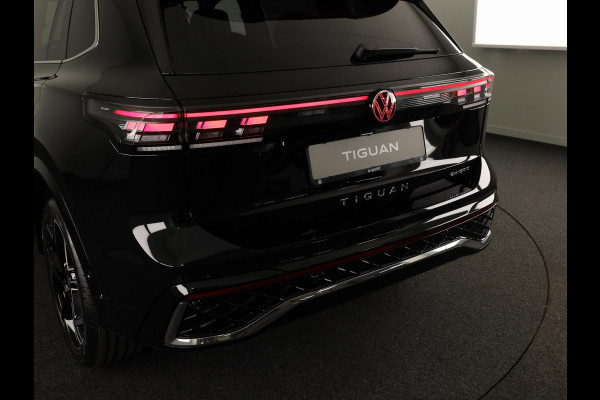 Volkswagen Tiguan R-Line Edition 1.5 eHybrid 272 PK DSG | 20" LM | IQ.Light | 360 graden camera | Panoramadak | Stoelventilatie |