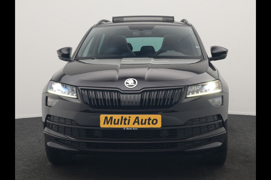 Škoda Karoq 1.5 TSI ACT Sportline 150pk DSG Dealer O.H | Trekhaak Afn. | Panodak | RS Sportstoelen Verwarmd | Adaptive Cruise | Sfeerverlichting | Camera | Apple Carplay | Keyless | Navigatie | DAB | 19" L.M |