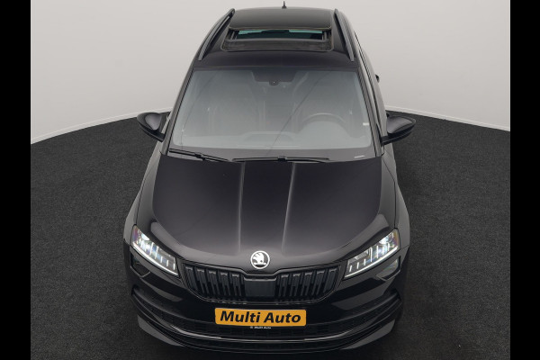 Škoda Karoq 1.5 TSI ACT Sportline 150pk DSG Dealer O.H | Trekhaak Afn. | Panodak | RS Sportstoelen Verwarmd | Adaptive Cruise | Sfeerverlichting | Camera | Apple Carplay | Keyless | Navigatie | DAB | 19" L.M |