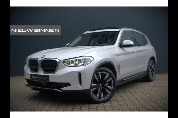 BMW iX3 Executive 80 kWh | Panoramadak | Keyless | Stoelverwarming | Camera | Adaptief Onderstel | Adaptive LED | Elektrische Stoelen | Apple Carplay | Navigatie | Ambiance Verlichting