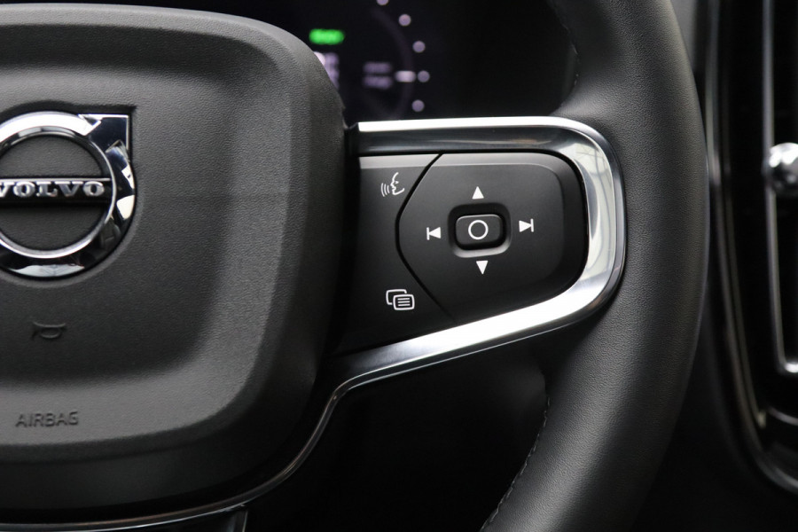 Volvo XC40 Recharge Pro 232 PK SOH 93%, Leder, Harman/Kardon, Panoramadak, Adap. Cruise Control, Camera