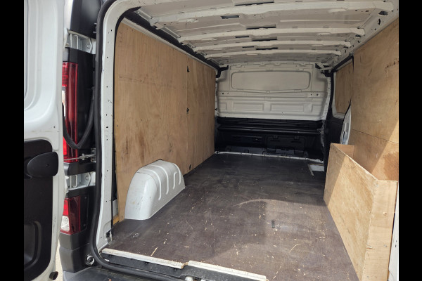 Renault Trafic 2.0 dCi L2 Facefilt Airco Cruisecontrol 120 Pk Trekhaak