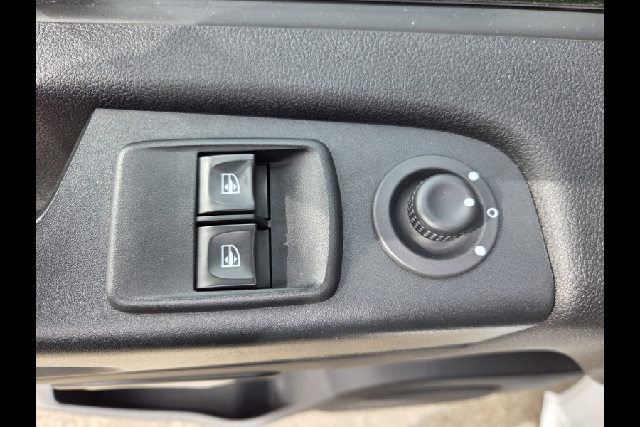 Renault Trafic 2.0 dCi L2 Facefilt Airco Cruisecontrol 120 Pk Trekhaak