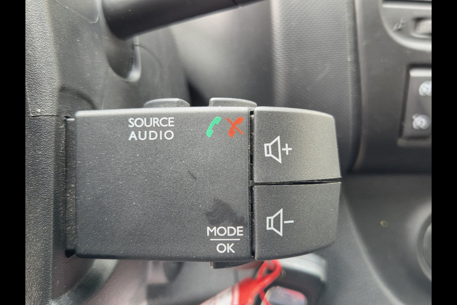 Renault Trafic 2.0 dCi L2 Facefilt Airco Cruisecontrol 120 Pk Trekhaak