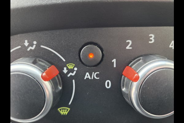 Renault Trafic 2.0 dCi L2 Facefilt Airco Cruisecontrol 120 Pk Trekhaak