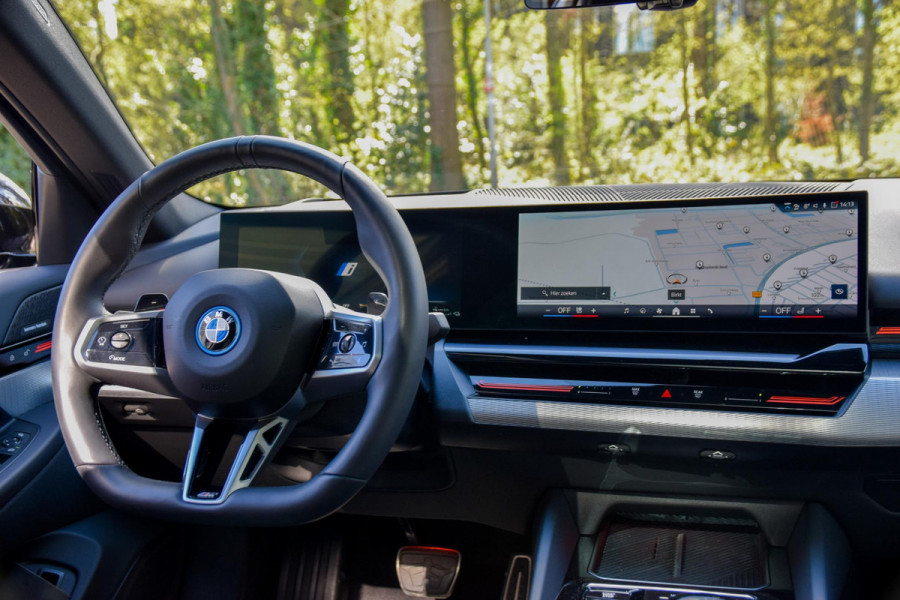 BMW 5 Serie 530e M Sport Edition | Panorama | H&K | Matrix/Led