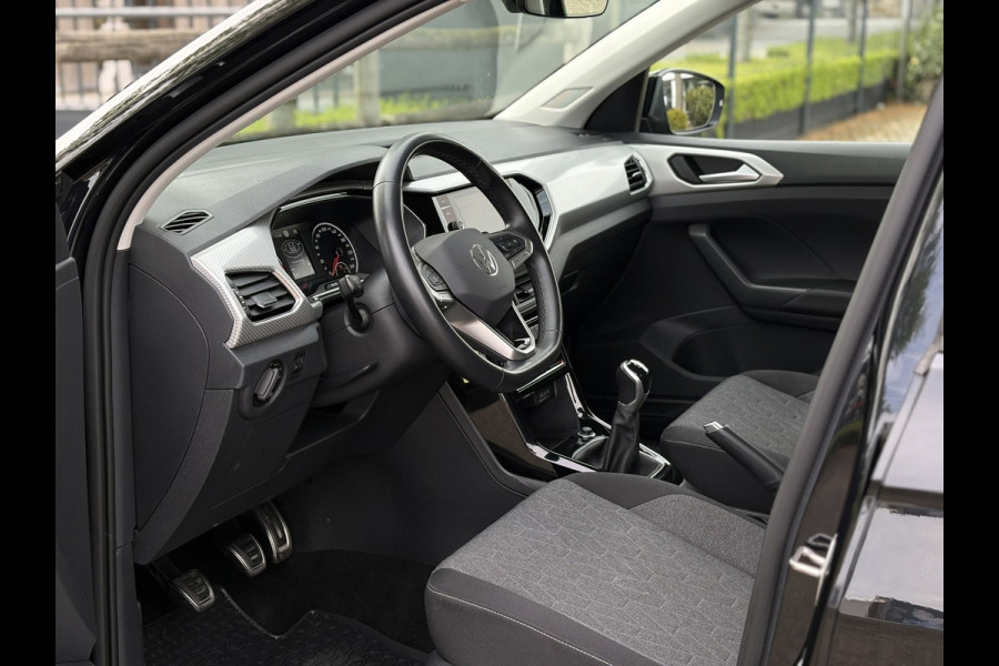 Volkswagen T-Cross 1.0 TSI Life | Navi, Carplay/Android, PDC, Cruise, Stoelverw., Climate, Afn. Trekhaak |