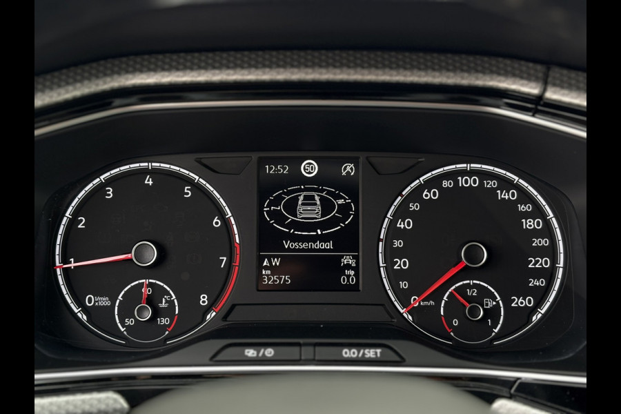 Volkswagen T-Cross 1.0 TSI Life | Navi, Carplay/Android, PDC, Cruise, Stoelverw., Climate, Afn. Trekhaak |