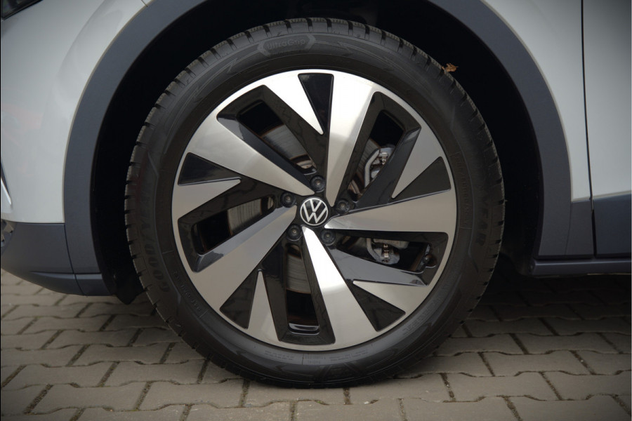 Volkswagen ID.4 First 77 kWh | Stoelverwarming | Stuurverwarming | Trekhaak | Adaptive Cruise Control | Navigatie | Apple Carplay | Keyless | Camera | Parkeersensoren | NAP | BTW | Dealer Onderhouden