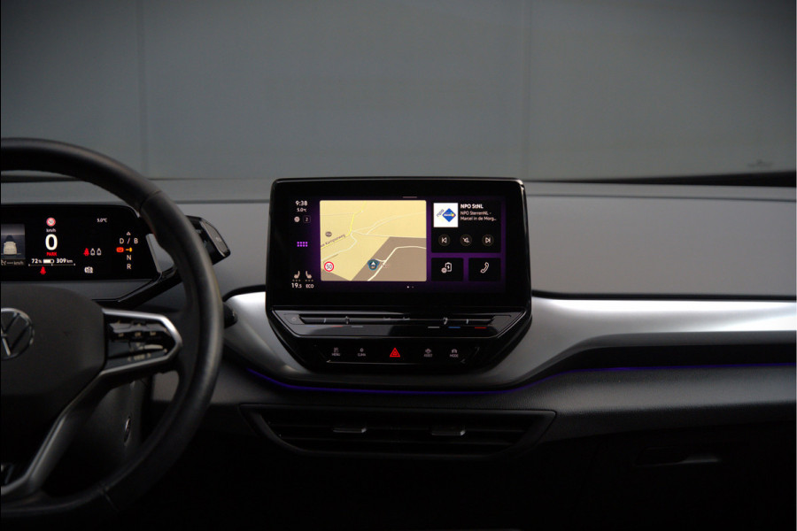 Volkswagen ID.4 First 77 kWh | Stoelverwarming | Stuurverwarming | Trekhaak | Adaptive Cruise Control | Navigatie | Apple Carplay | Keyless | Camera | Parkeersensoren | NAP | BTW | Dealer Onderhouden
