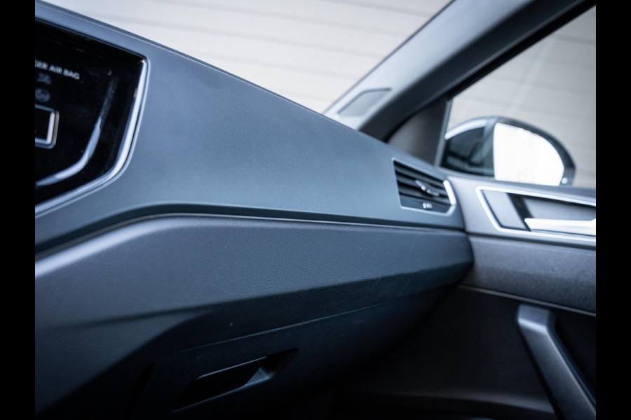 Volkswagen Taigo 1.5 TSI R-Line Business - Pano l ACC l Trekhaak | Camera