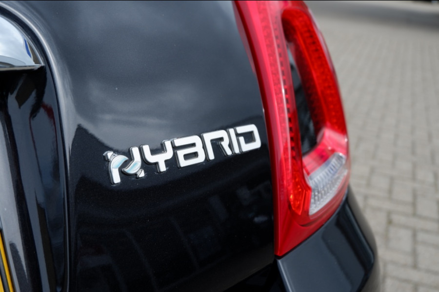 Fiat 500 1.0 Hybr. Rockstar / INCL. 12 mnd BOVAG / NAVI