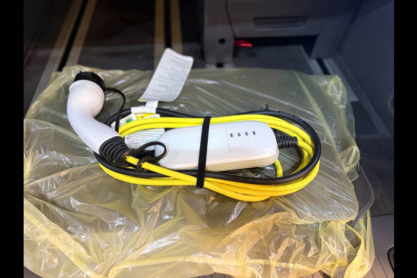 Volkswagen Multivan 1.4 eHybrid Energetic 6P PANO/NAVI/H-KARDON/V-COCKPIT/DAB/CARPLAY/SFEERVERLICHTING/TREKH///