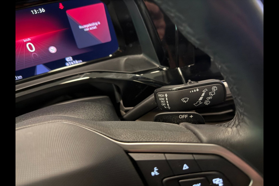 Volkswagen Multivan 1.4 eHybrid Energetic 6P PANO/NAVI/H-KARDON/V-COCKPIT/DAB/CARPLAY/SFEERVERLICHTING/TREKH///