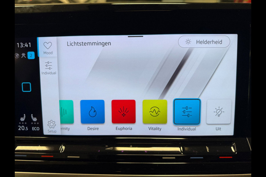 Volkswagen Multivan 1.4 eHybrid Energetic 6P PANO/NAVI/H-KARDON/V-COCKPIT/DAB/CARPLAY/SFEERVERLICHTING/TREKH///