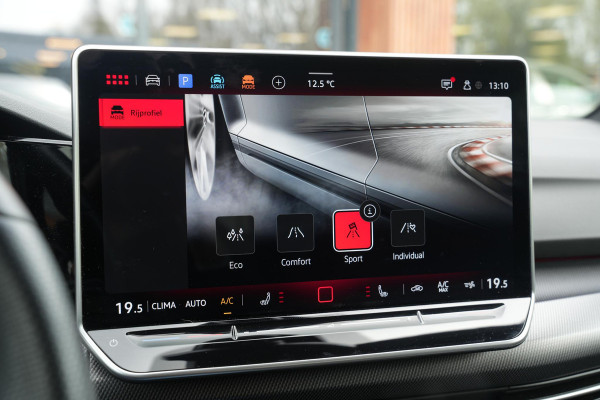 Volkswagen Golf 2.0 TSI GTI Facelift IQ LED Sfeerverlichting Harman/Kardon Carplay Stuurverw. 19"LM