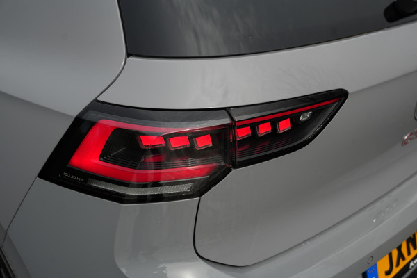 Volkswagen Golf 2.0 TSI GTI Facelift IQ LED Sfeerverlichting Harman/Kardon Carplay Stuurverw. 19"LM