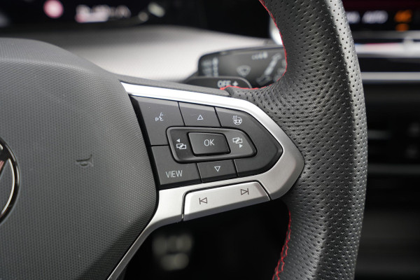 Volkswagen Golf 2.0 TSI GTI Facelift IQ LED Sfeerverlichting Harman/Kardon Carplay Stuurverw. 19"LM