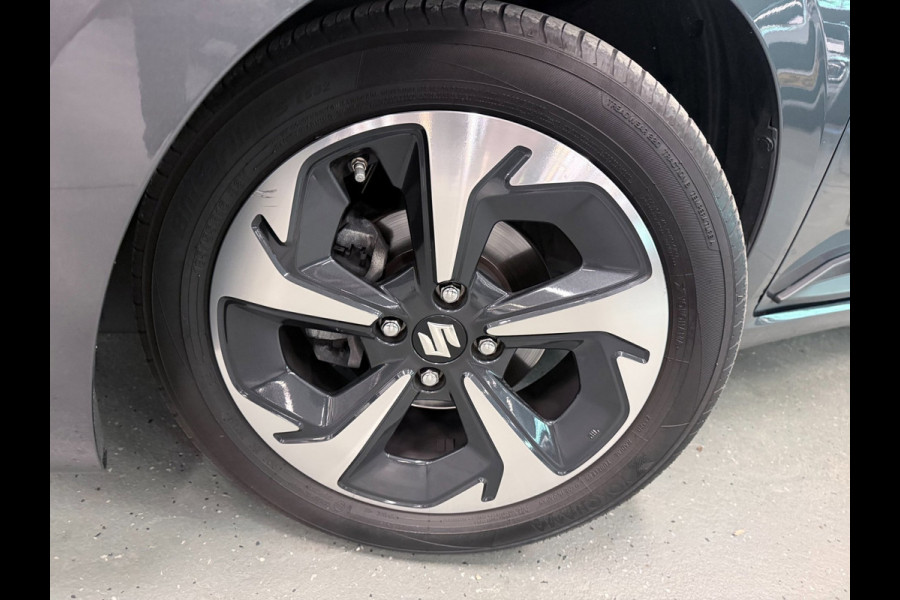 Suzuki Swift 1.2 Style Smart Hybrid NAVI/LED/DAB/CARPLAY/CAM/ECC/PDC/CRUISE///