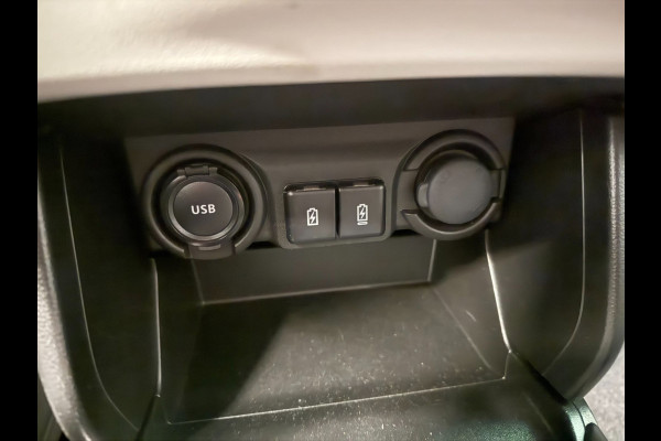 Suzuki Swift 1.2 Style Smart Hybrid NAVI/LED/DAB/CARPLAY/CAM/ECC/PDC/CRUISE///