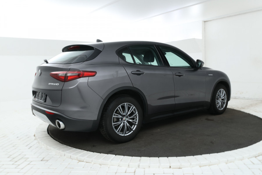 Alfa Romeo Stelvio 2.2d Super Automaat, Navigatie, Leer, Climate,