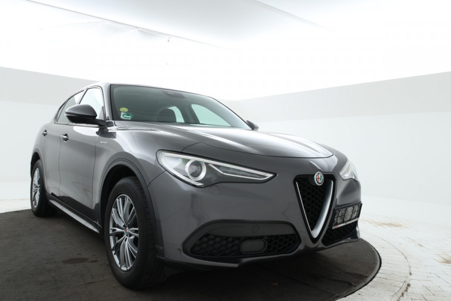 Alfa Romeo Stelvio 2.2d Super Automaat, Navigatie, Leer, Climate,