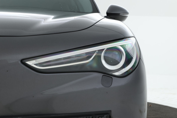 Alfa Romeo Stelvio 2.2d Super Automaat, Navigatie, Leer, Climate,