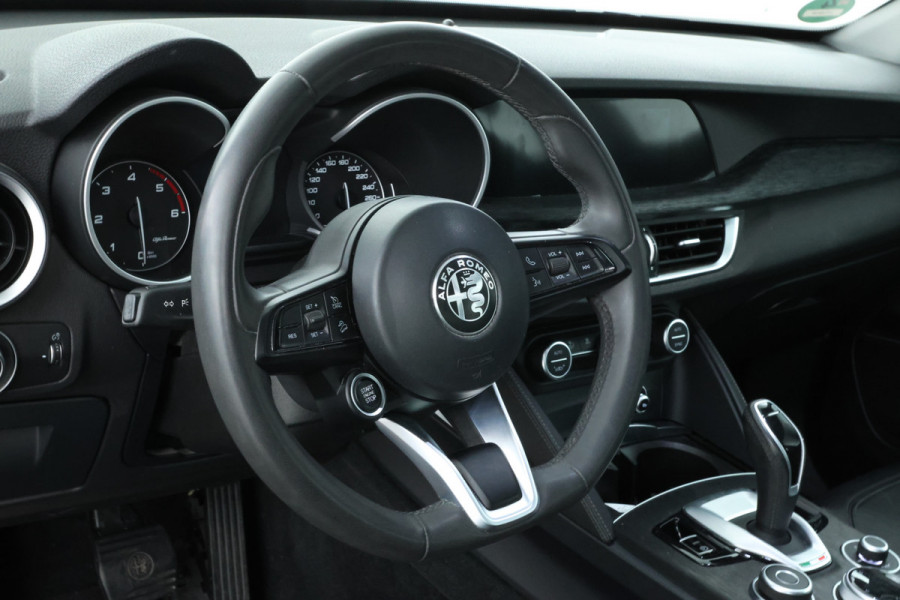 Alfa Romeo Stelvio 2.2d Super Automaat, Navigatie, Leer, Climate,