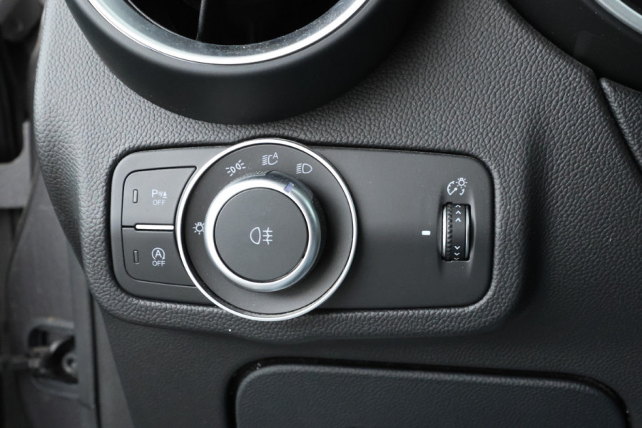 Alfa Romeo Stelvio 2.2d Super Automaat, Navigatie, Leer, Climate,