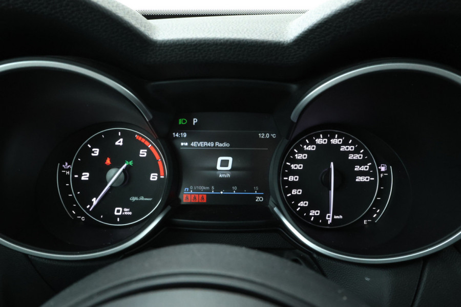 Alfa Romeo Stelvio 2.2d Super Automaat, Navigatie, Leer, Climate,