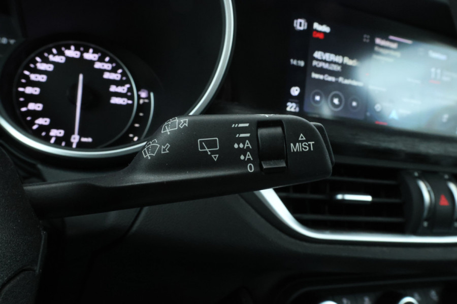 Alfa Romeo Stelvio 2.2d Super Automaat, Navigatie, Leer, Climate,