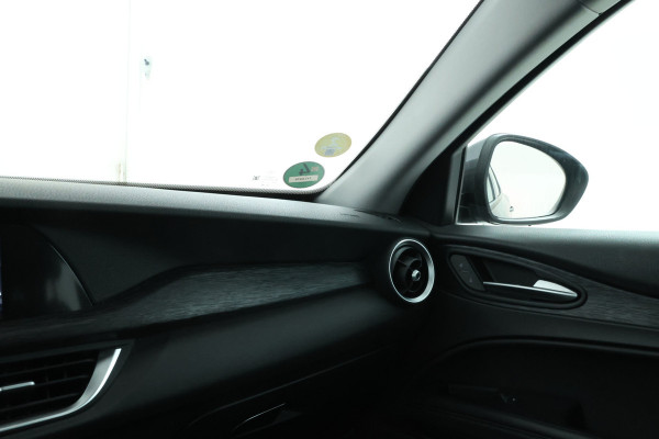 Alfa Romeo Stelvio 2.2d Super Automaat, Navigatie, Leer, Climate,