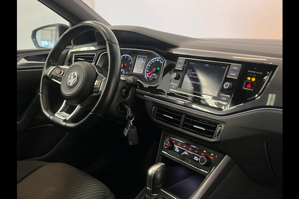 Volkswagen Polo 1.0 TSI Highline / R-Line / Pano / NL-auto / 18" LM