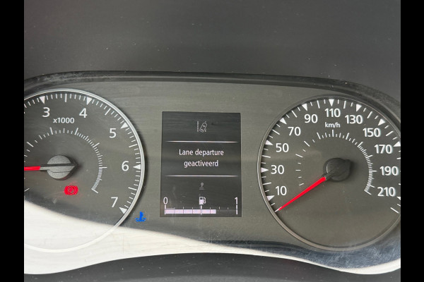 Renault Master T35 2.3 dCi 150PK L2H2 Energy Work Edition / Camera / Trekhaak / 3 zits / Navi met app connect