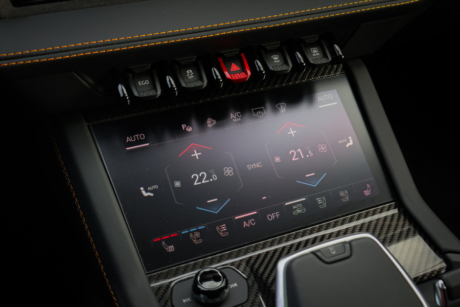 Lamborghini Urus SE 4.0 V8 Hybrid | AKRAPOVIC | BTW-AUTO | FULL PPF + WRAP | B&O 3D ADVANCED | ACC | LAMBORGHINI EYE | HUD | 4-WIELSTURING