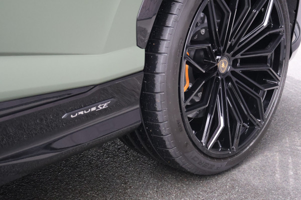 Lamborghini Urus SE 4.0 V8 Hybrid | AKRAPOVIC | BTW-AUTO | FULL PPF + WRAP | B&O 3D ADVANCED | ACC | LAMBORGHINI EYE | HUD | 4-WIELSTURING