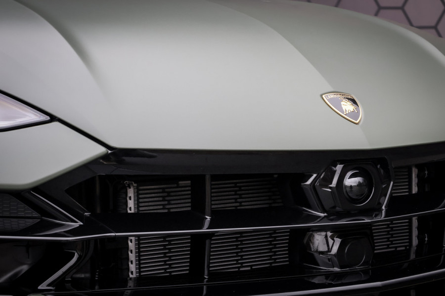 Lamborghini Urus SE 4.0 V8 Hybrid | AKRAPOVIC | BTW-AUTO | FULL PPF + WRAP | B&O 3D ADVANCED | ACC | LAMBORGHINI EYE | HUD | 4-WIELSTURING