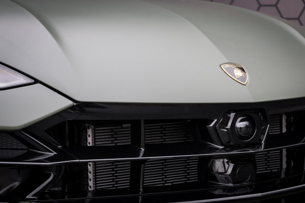 Lamborghini Urus SE 4.0 V8 Hybrid | AKRAPOVIC | BTW-AUTO | FULL PPF + WRAP | B&O 3D ADVANCED | ACC | LAMBORGHINI EYE | HUD | 4-WIELSTURING