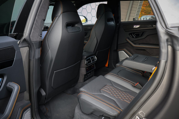 Lamborghini Urus SE 4.0 V8 Hybrid | AKRAPOVIC | BTW-AUTO | FULL PPF + WRAP | B&O 3D ADVANCED | ACC | LAMBORGHINI EYE | HUD | 4-WIELSTURING