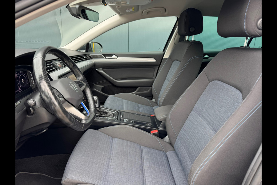 Volkswagen Passat Variant 1.4 TSI PHEV GTE * Virtual Cockpit * 18 Inch Velgen * Travel Assist * Navigatie Pro *