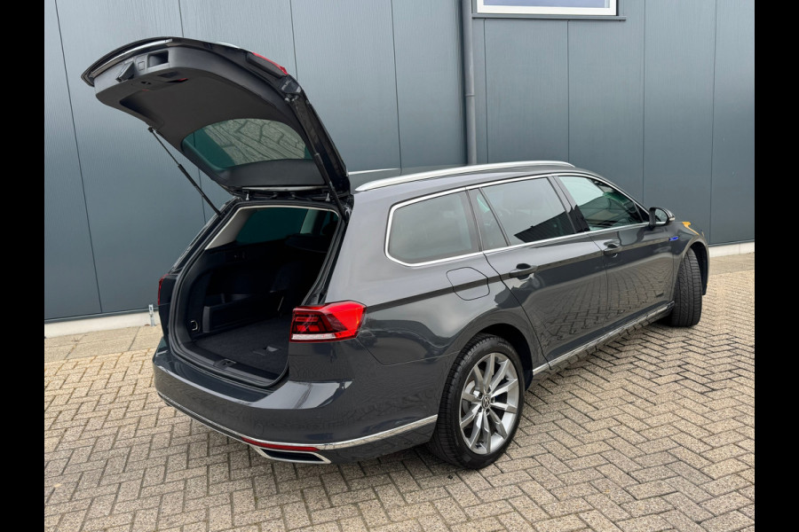 Volkswagen Passat Variant 1.4 TSI PHEV GTE * Virtual Cockpit * 18 Inch Velgen * Travel Assist * Navigatie Pro *