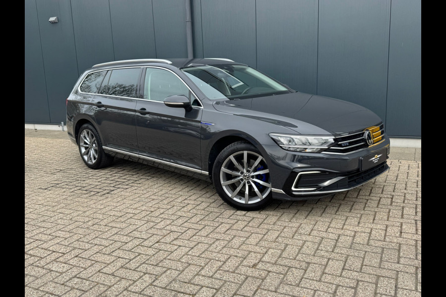Volkswagen Passat Variant 1.4 TSI PHEV GTE * Virtual Cockpit * 18 Inch Velgen * Travel Assist * Navigatie Pro *